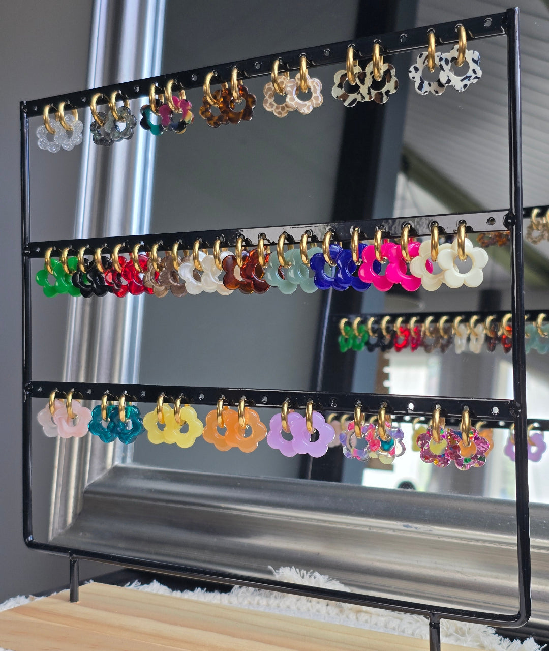 Coffret de boucles créoles dorées artisanales avec fleurs interchangeables – pack disponible en 1, 2 ou 3 coloris pour varier ton style