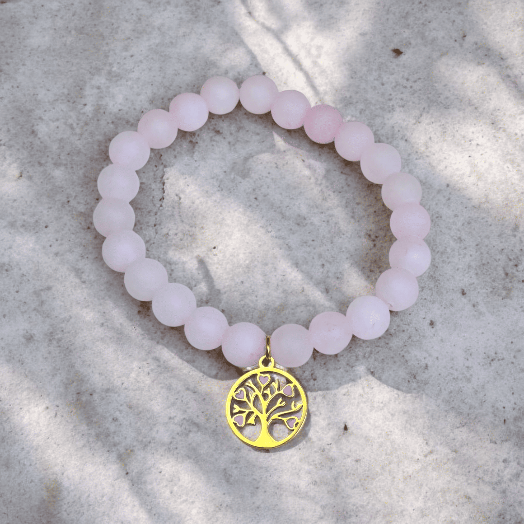 Bracelet en perles de quartz rose avec breloque arbre de vie dorée, taille 16,5 cm ajustable, bijou artisanal Zateka, 15 % reversés à LFS France