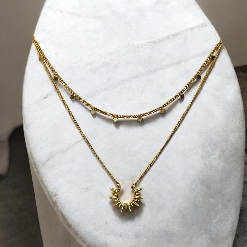 Collier Arctia double rang – pendentif soleil doré en acier inoxydable