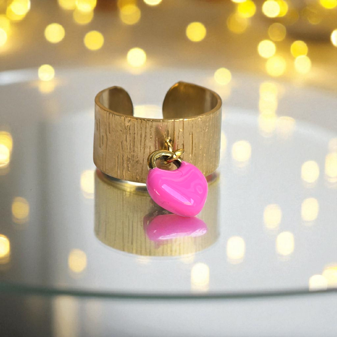 bague ajustable dorée avec cœur rose pendant – bijou Octobre Rose