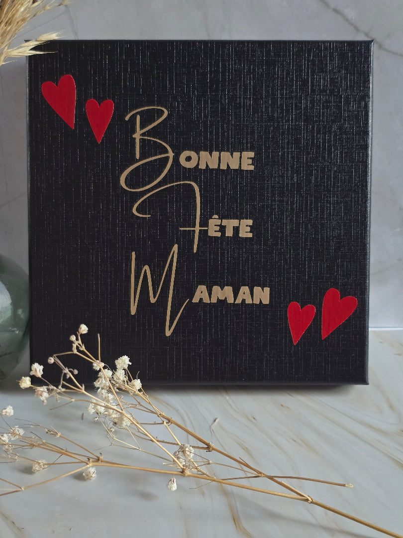 Coffret cadeau Fête des Mères pour offrir un bijou à maman