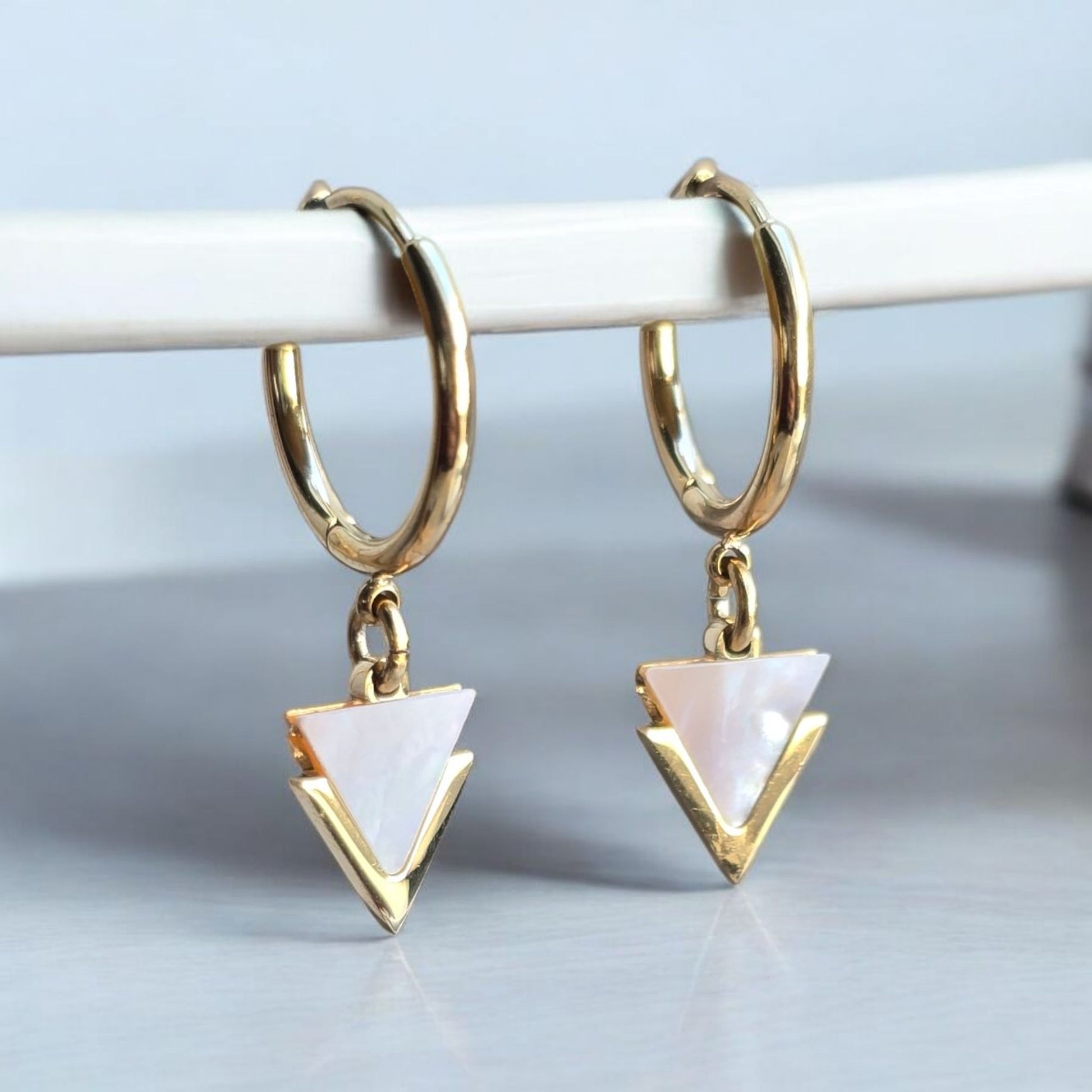 boucles oreilles femme nacre dore acier inoxydable fait main