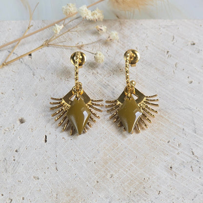 Boucles d’oreilles dorées Palma avec demi-créoles texturées et feuille de palme