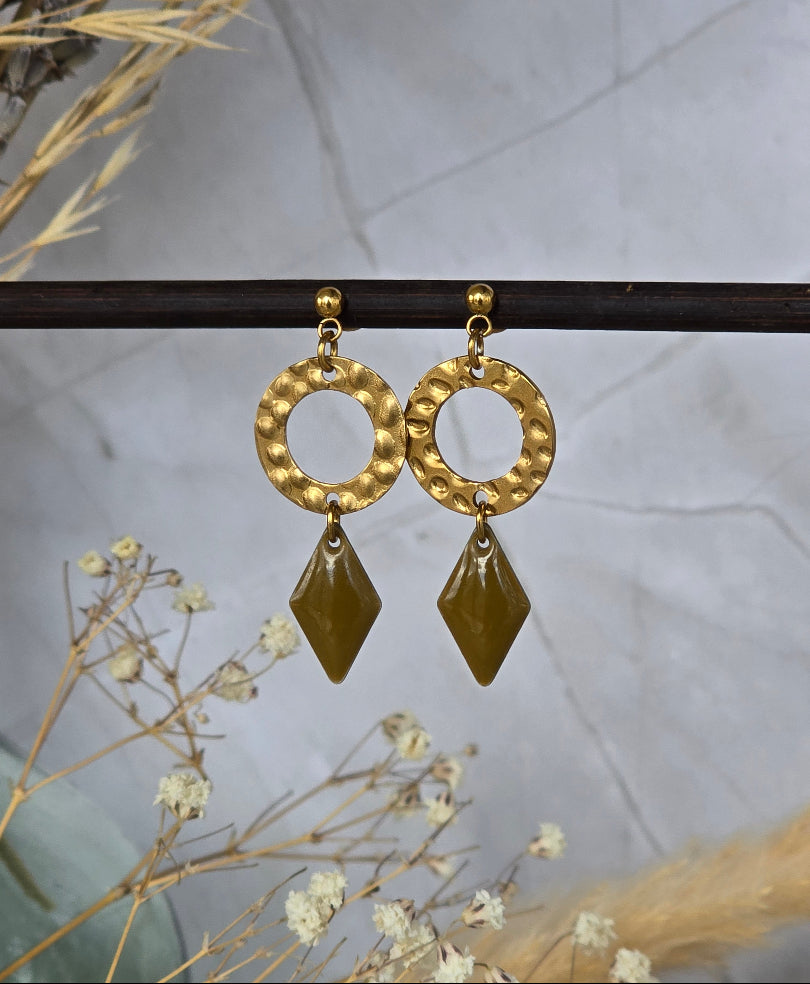 Boucles d’oreilles Triana en coloris kaki clair