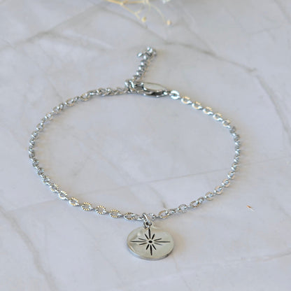 Bracelet STELLA en acier inoxydable argenté avec étoile ajourée