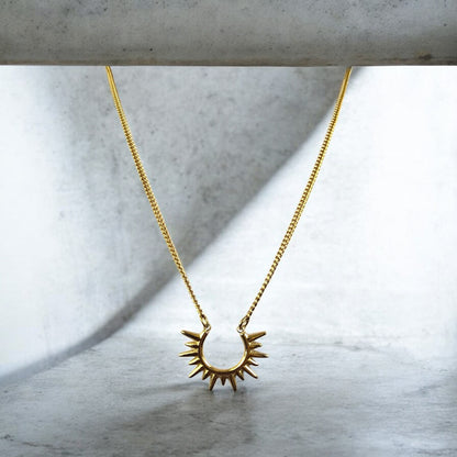 collier femme soleil dore acier inoxydable bijou fait main zateka