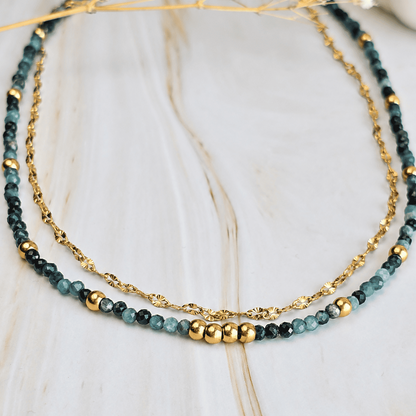 Collier femme doré Murcia avec chaîne fine et pierres naturelles assorties