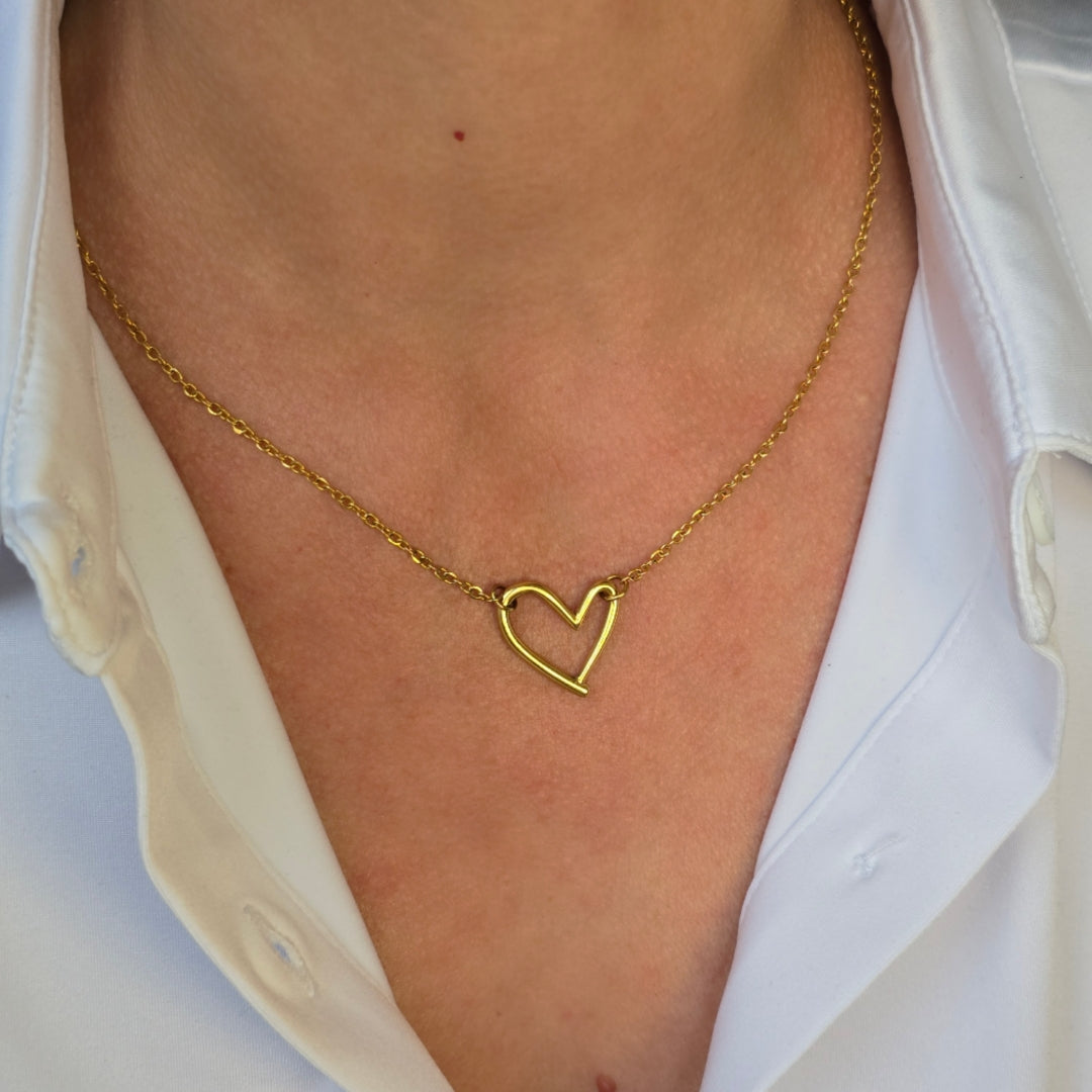 collier acier inoxydable pendentif connecteur coeur maille fine intemporel ideal pour cadeau bijoux copponex cruseilles